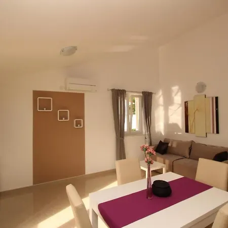 Gorica Ii A2-2 Br-8 By Interhome