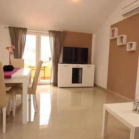 Апартаменты Gorica Ii A2-2 Br-8 By Interhome *