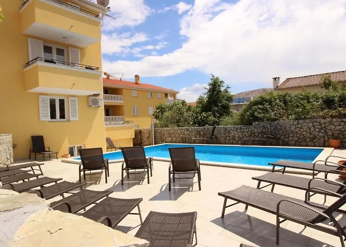 Gorica Ii A2-2 Br-8 By Interhome Apartman Baška